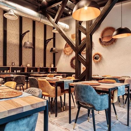 River Hotel & Spa คาลิมาเนช ภายนอก รูปภาพ