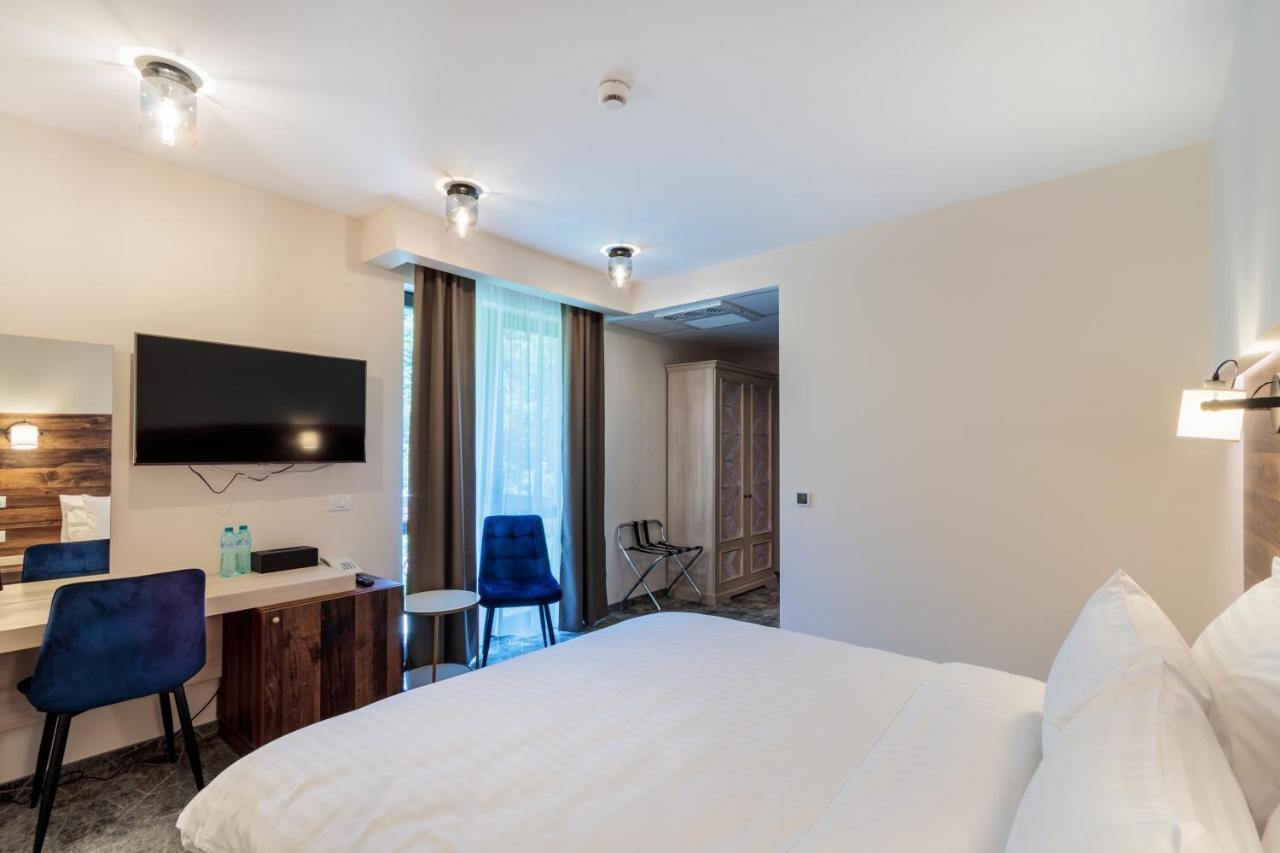 River Hotel & Spa คาลิมาเนช ภายนอก รูปภาพ