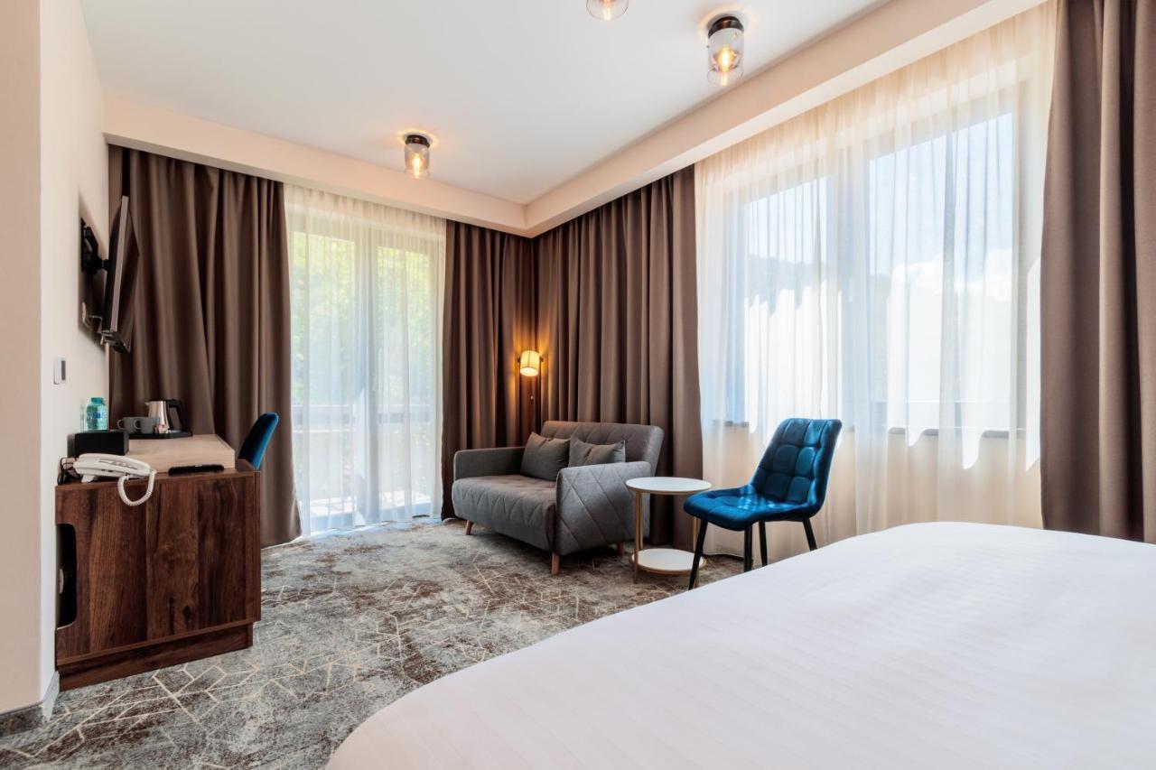 River Hotel & Spa คาลิมาเนช ภายนอก รูปภาพ