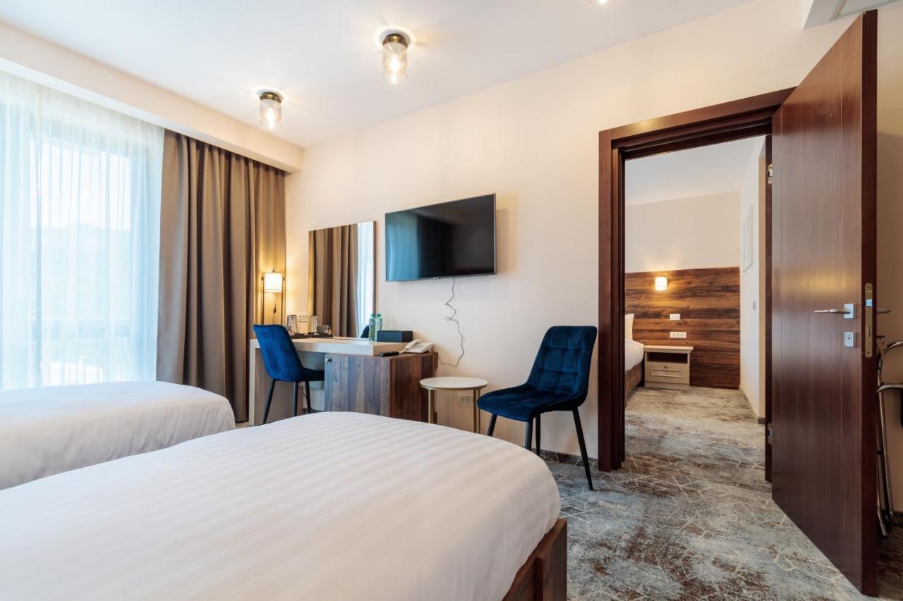 River Hotel & Spa คาลิมาเนช ภายนอก รูปภาพ