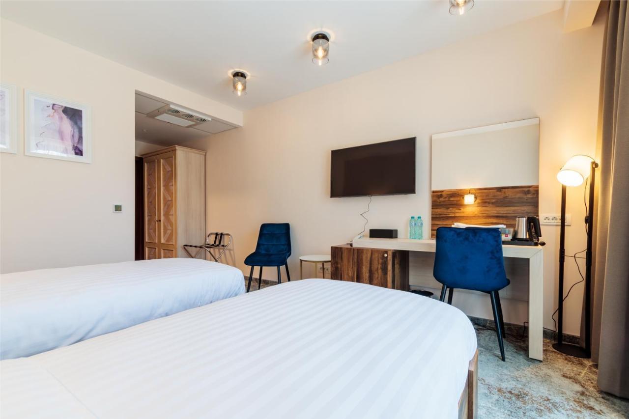 River Hotel & Spa คาลิมาเนช ภายนอก รูปภาพ
