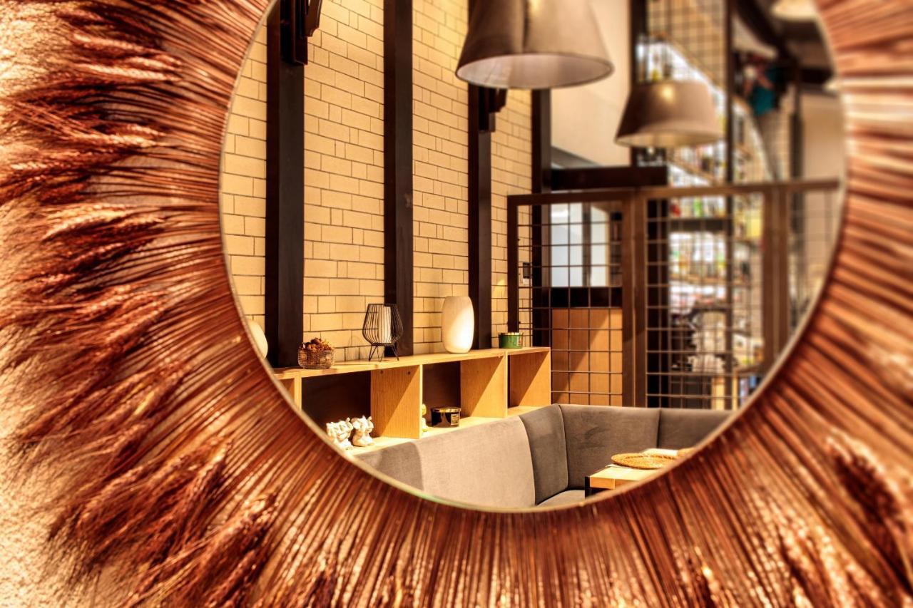 River Hotel & Spa คาลิมาเนช ภายนอก รูปภาพ